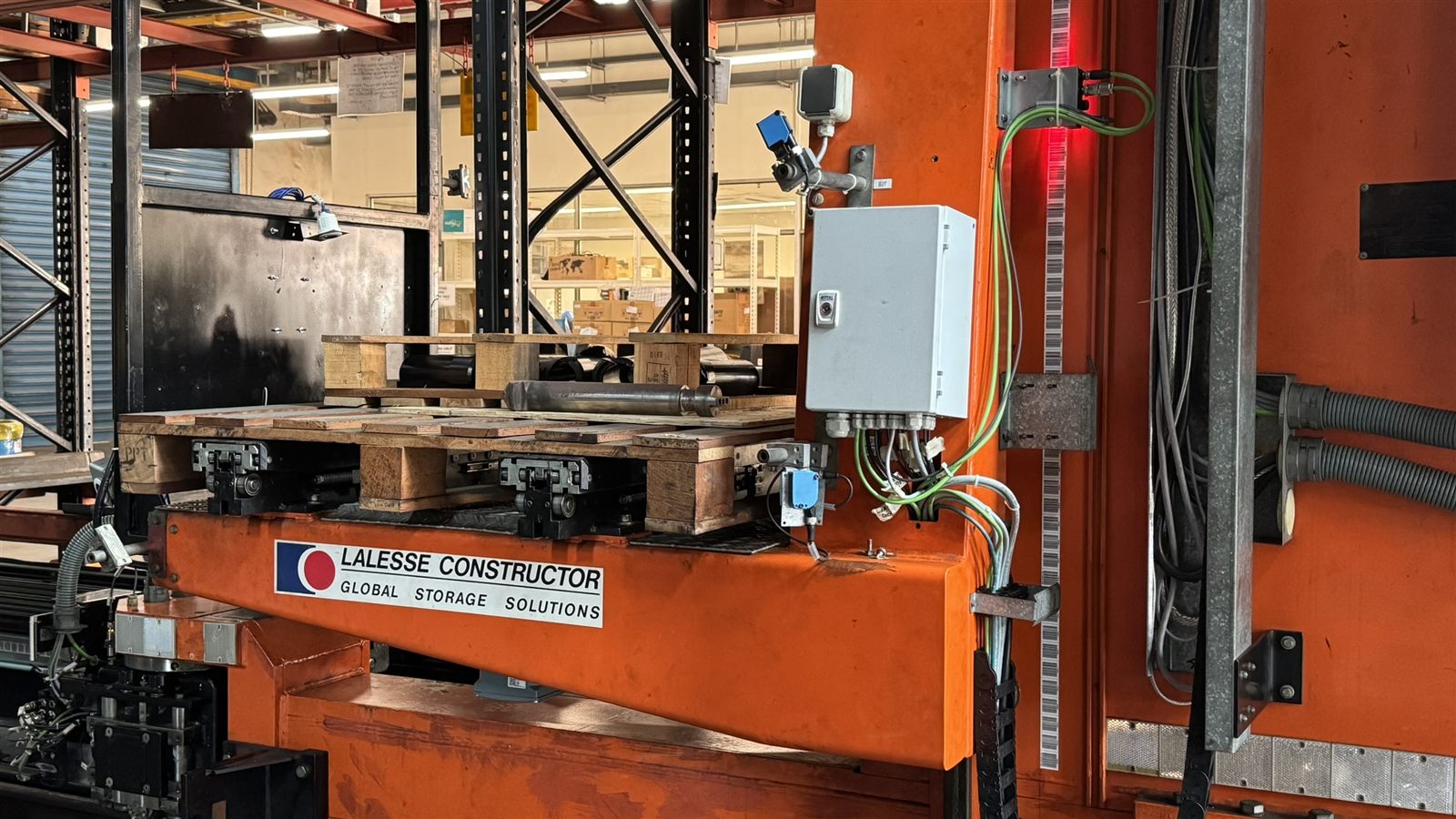 Retrofit aan een Lalesse-magazijnkraan
